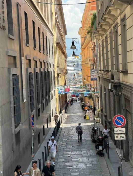 Toledo'S Rambla Casa Vacanze Neapol Exteriér fotografie